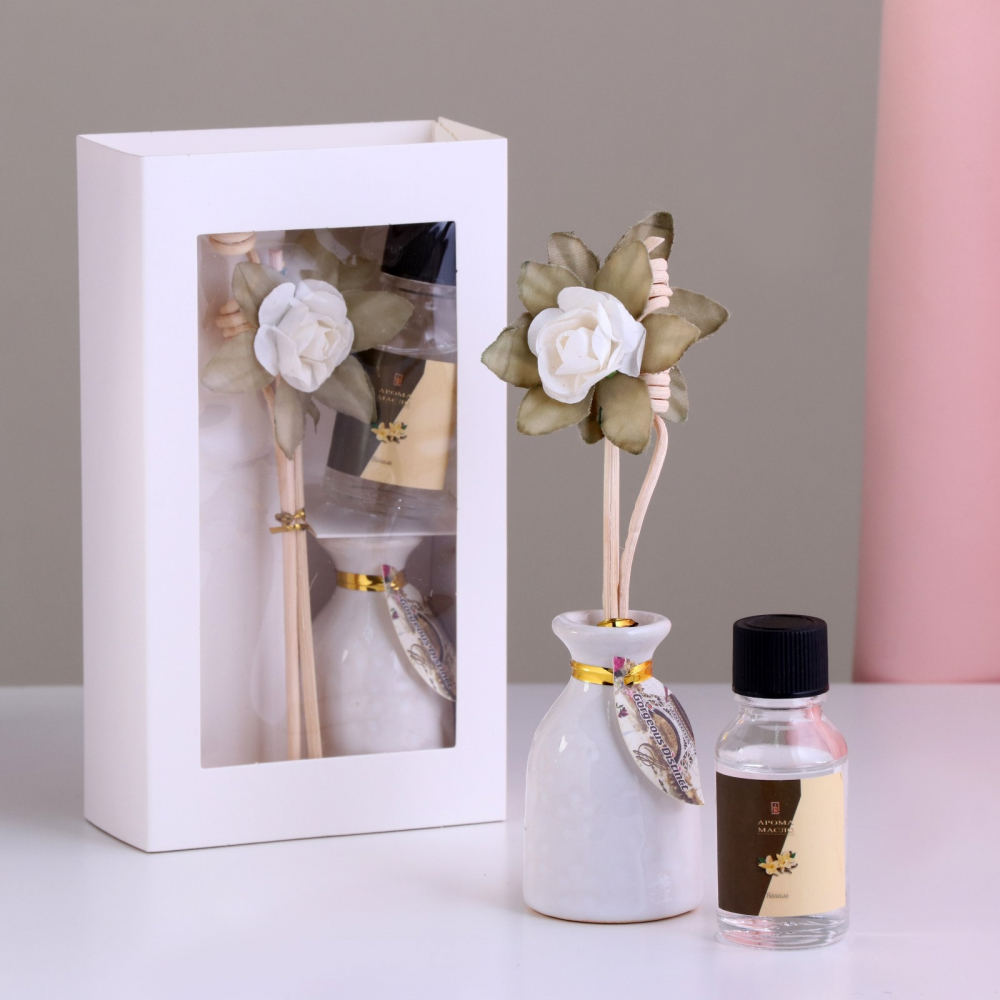 Набор подарочный "Прованс": ваза керамическая, аромамасло ваниль, декор