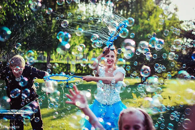 Как организовать веселую игру с мыльными пузырями на детском празднике