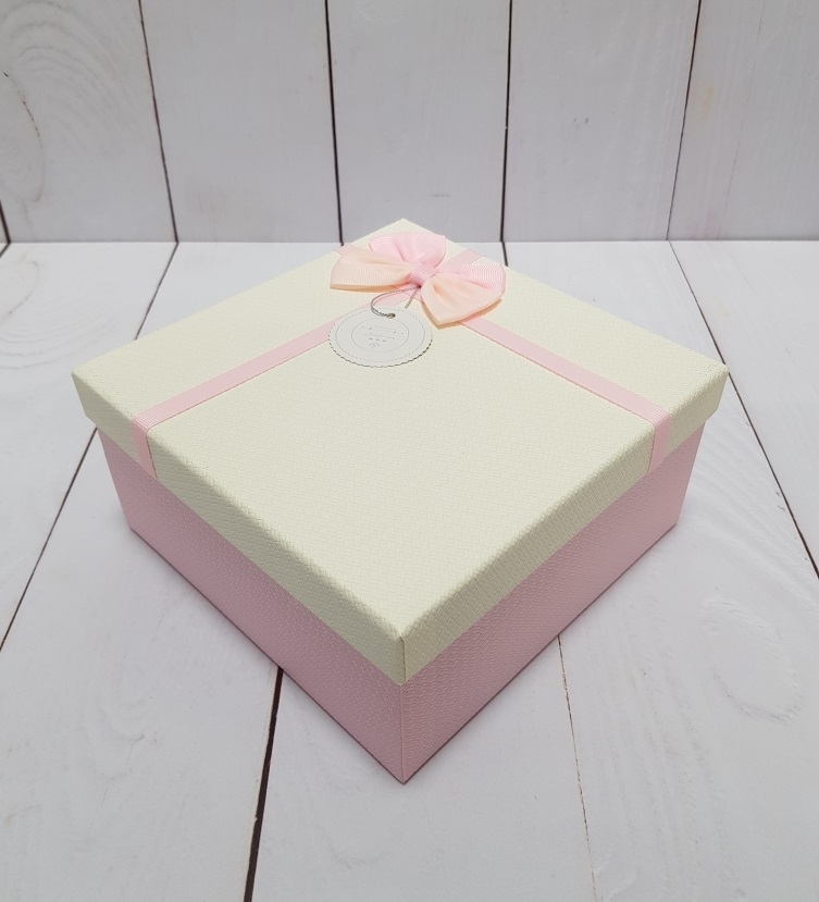 Коробка с двойным бантом Белый/Розовый, 19,5*19,5*9,5 см